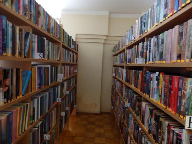 Bibliotēkas telpa